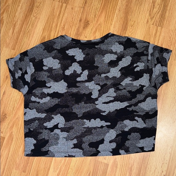 Lululemon Cates Training Tee Size 4 Heritage Speckle Camo - Picture 4 of 4